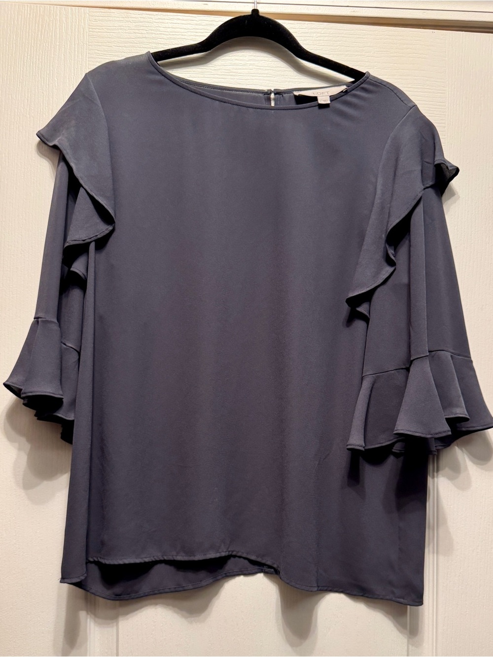 LOFT Tiered Ruffle Bell Sleeve Blouse Coastal Grey Size Large